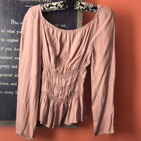 Reformation 3/4 sleeve top - Picture 3 of 3